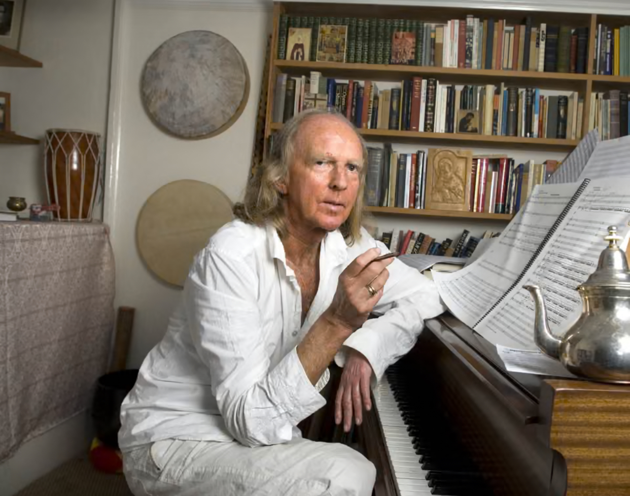 Eight hours, 250 singers… and as many bananas as it takes: Tavener’s Veil of the Temple